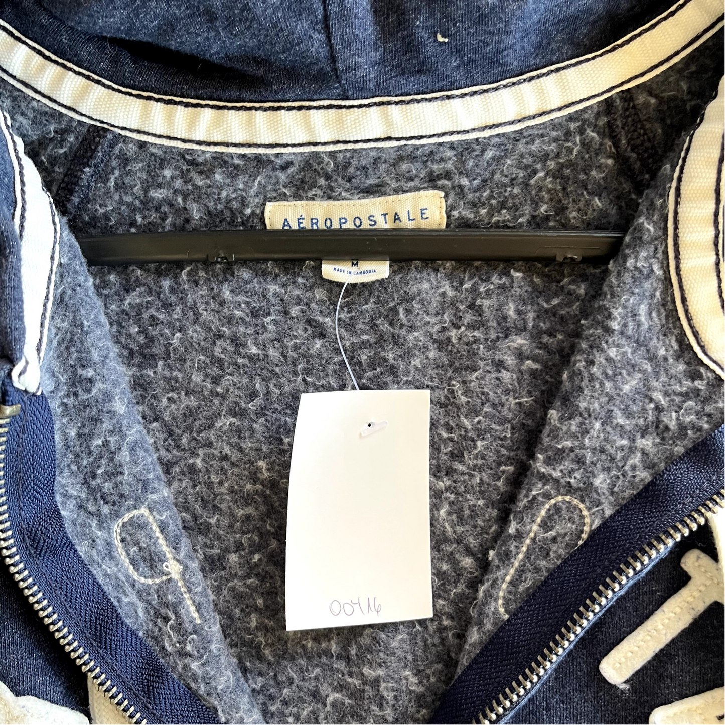 Polerón con Gorro Aeropostale