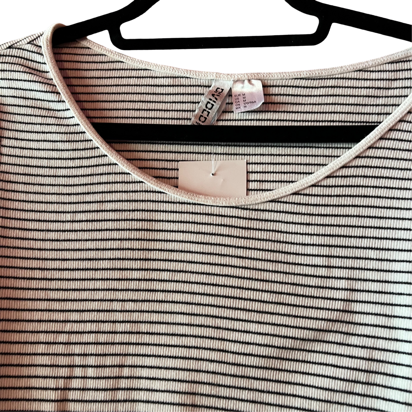 Crop Top Divided by HyM